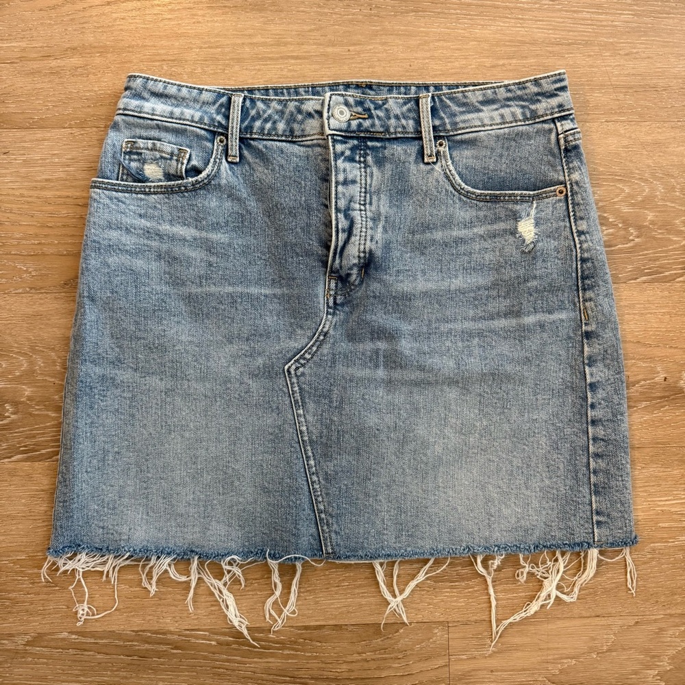 Old Navy Denim Frayed Hem Skirt Size 10